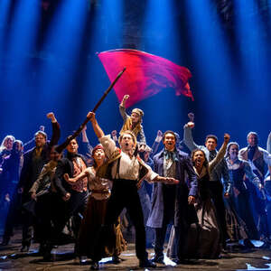 les miserables on stage